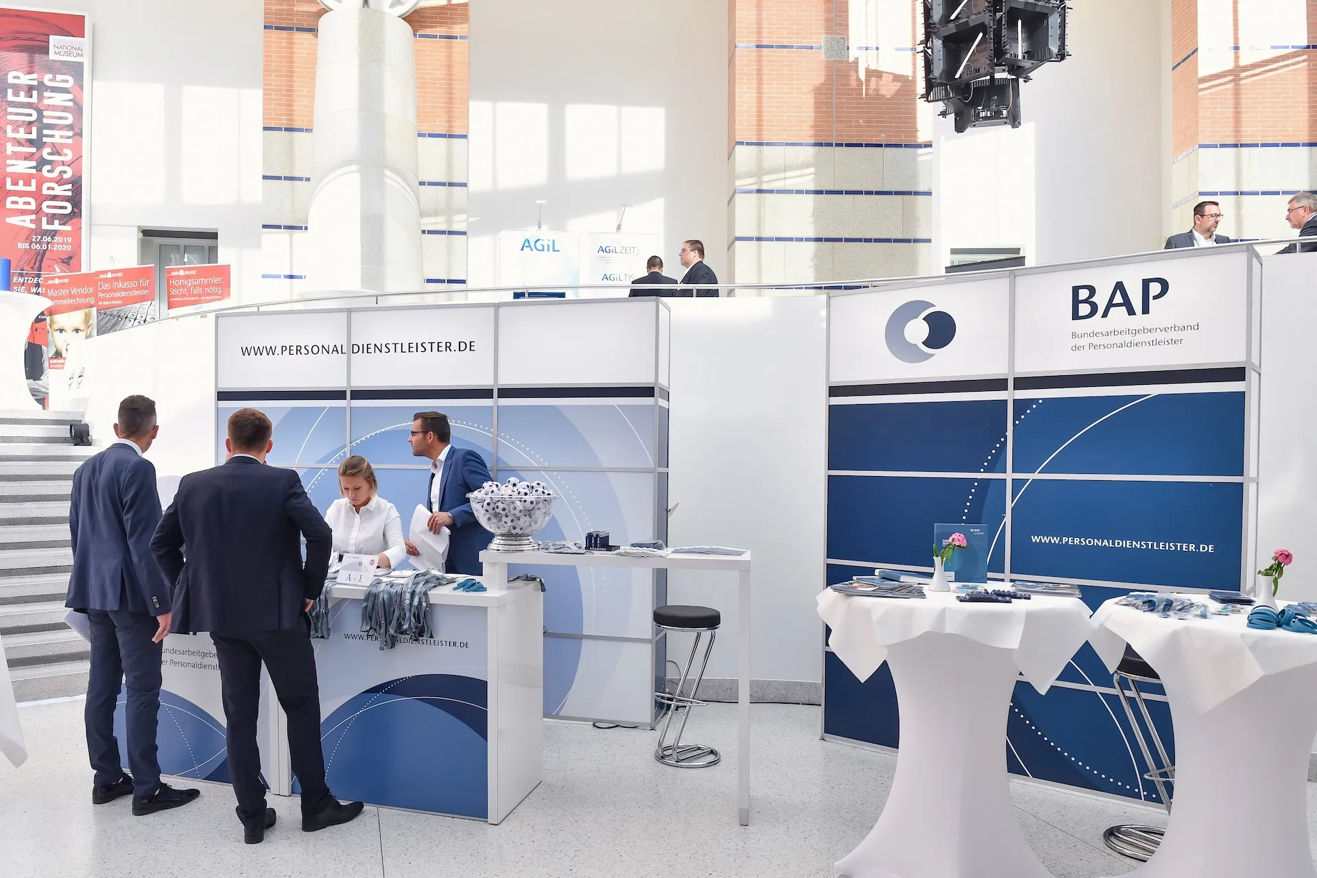 BAP Messestand mit Messepersonal