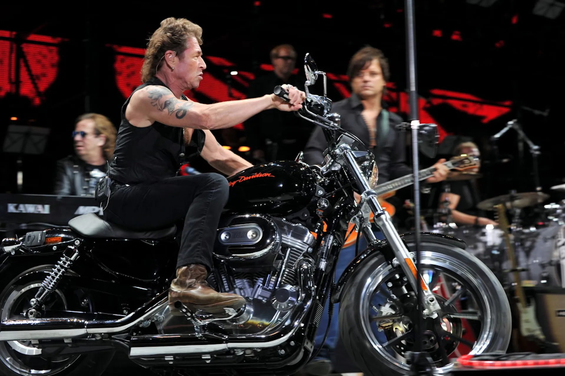 Peter Maffay auf Harley – Kultfigur trifft Kultmaschine.